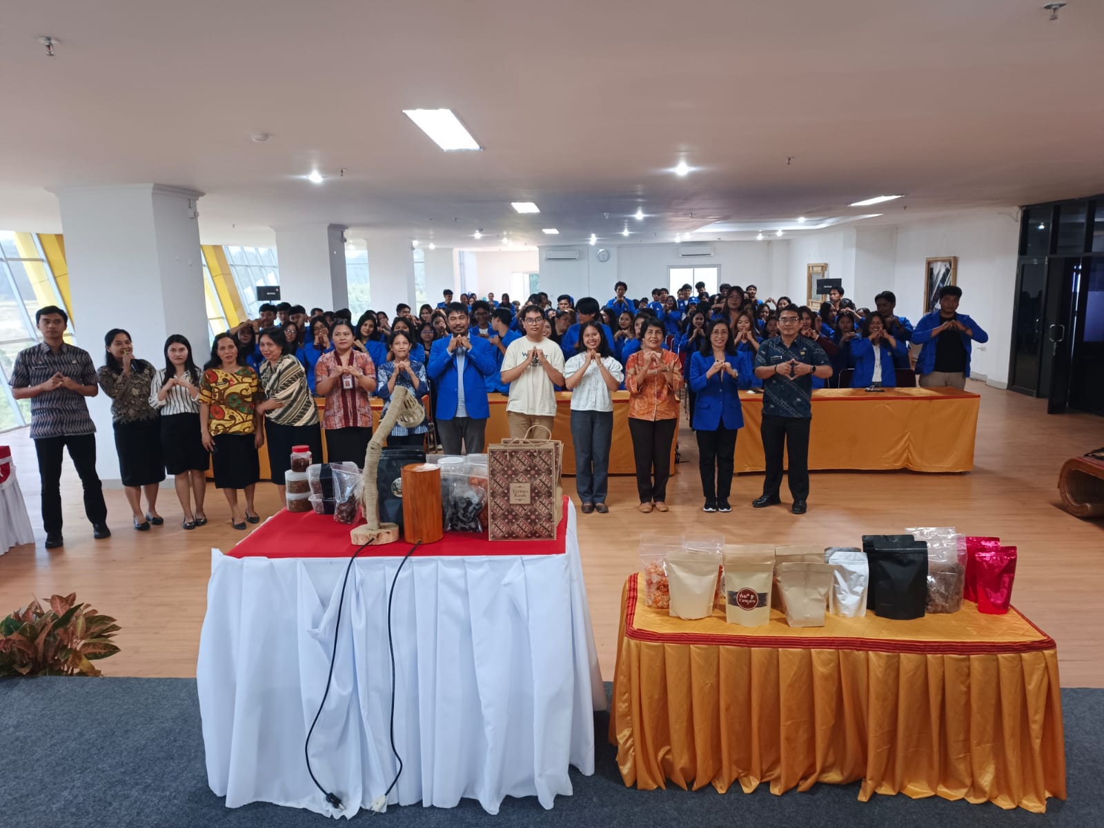 PEMDA TORAJA UTARA APRESIASI HASIL KKN TEMATIK UKI PAULUS ANGKATAN XV